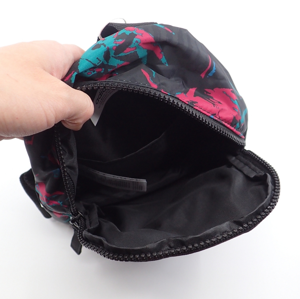 โSOLDโ Adidas Mini Backpack - NWT - Picture 2 of 4